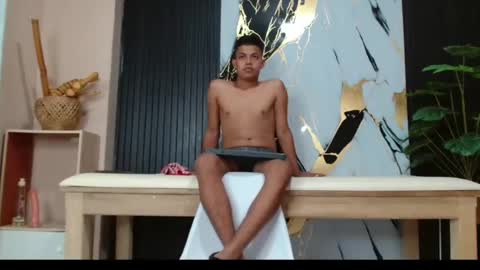 Snapshot of antonioross_ chatting on 07.13.26 antonioross_ online show from 07.13.26