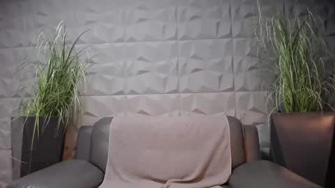 HI My name is Antonio online show from 12.29.24