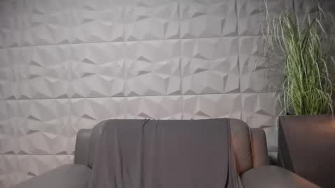 HI My name is Antonio online show from 01.08.25