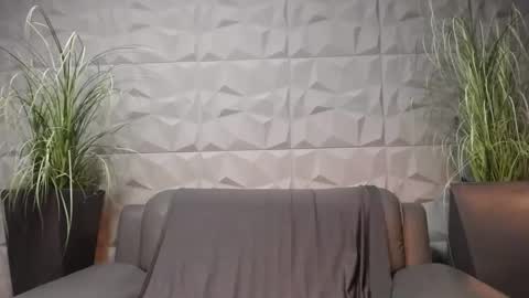 HI My name is Antonio online show from 01.23.25