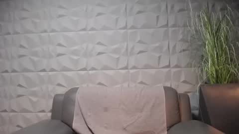 HI My name is Antonio online show from 02.01.25