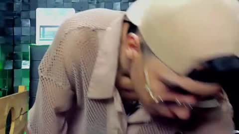 Snapshot of antonycres chatting on 11.13.25 Antonycress online show from 11.13.25