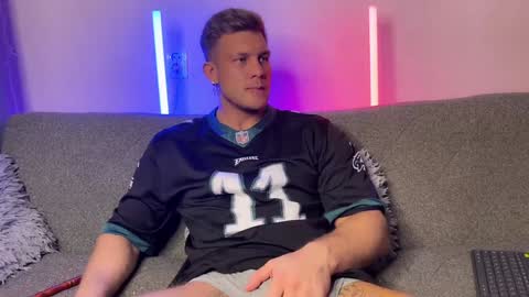 Snapshot of antray_misti chatting on 01.22.25 Adam 24 online show from 01.22.25