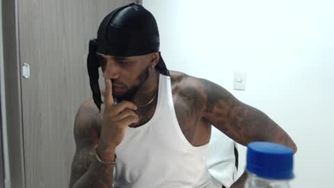 Snapshot of antwanblack11 chatting on 11.24.25 antwanblack11 online show from 11.24.25