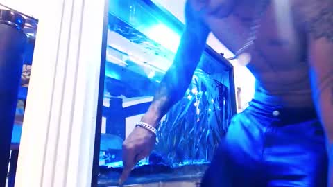 Snapshot of anubis_inpu chatting on 10.12.25 anubis_inpu online show from 10.12.25