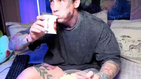 Tom online show from 11.03.25