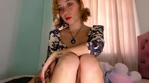 Snapshot of any_21 chatting on 02.02.25 Any online show from 02.02.25