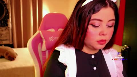   Independent model  online show from 10.18.25