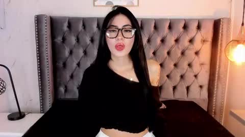 Snapshot of anya_belth chatting on 06.08.26 anya_belth online show from 06.08.26