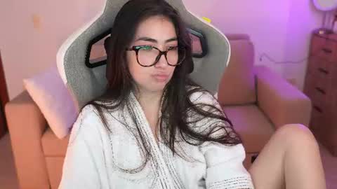 Snapshot of anyacute01 chatting on 06.23.26 anya online show from 06.23.26