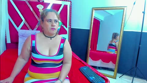 Anyela  online show from 12.30.24