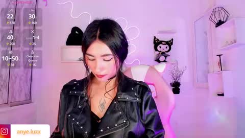 anyeluz_z online show from 02.24.25