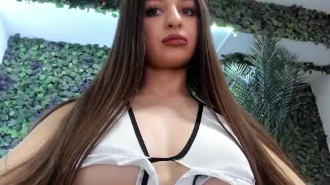 Anyssia  online show from 09.25.25