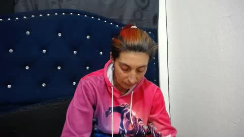 anyu online show from 01.12.25