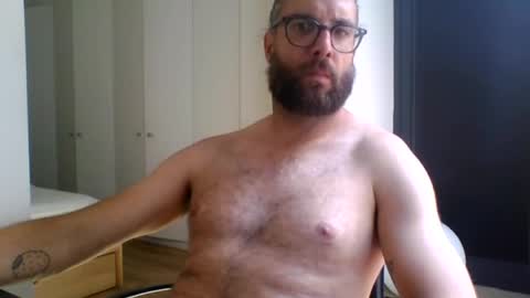 Snapshot of apc_3 chatting on 06.18.26 apc_3 online show from 06.18.26