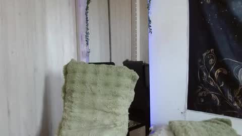 aphrodite__bloom online show from 10.17.25