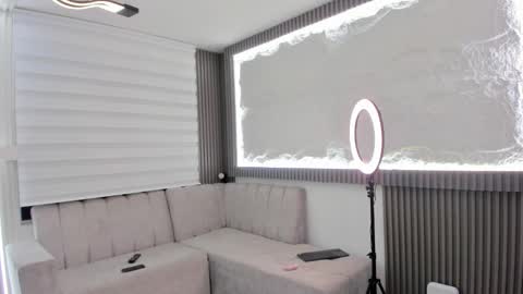 Snapshot of apolo_bianco_ chatting on 02.26.25 APOLO online show from 02.26.25