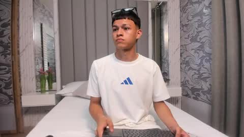   online show from 05.09.26