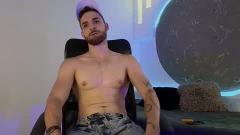 Apolo Lux  online show from 02.10.26