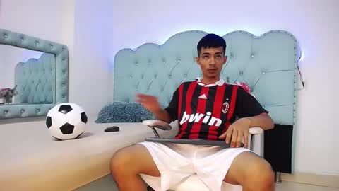 Snapshot of apolo_richards chatting on 02.07.26 Apolo Richards online show from 02.07.26