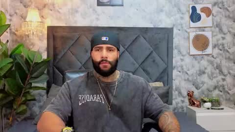 Apolo online show from 11.05.25