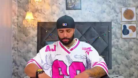 Apolo online show from 12.02.25