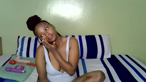 Apple queen online show from 04.14.26