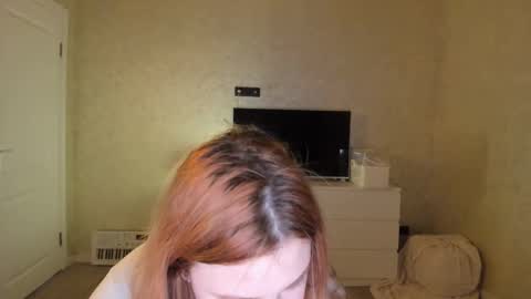 Snapshot of appleyummybuns chatting on 02.10.26 appleyummybuns online show from 02.10.26