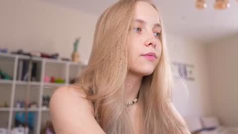  REYNA  my friend   online show from 06.22.26