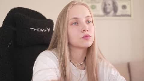  REYNA  next stream is 11h of Feb online show from 03.14.26