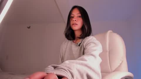 Snapshot of aprettyy chatting on 07.22.26 Anny online show from 07.22.26