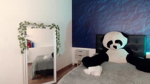  April  online show from 01.20.25