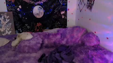 Snapshot of april_l6 chatting on 01.21.25 april_l6 online show from 01.21.25