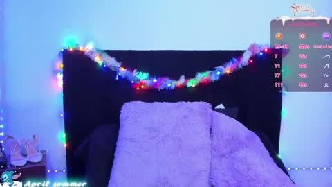 Snapshot of april_sommers chatting on 12.21.24 April online show from 12.21.24