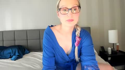 Audrey Im usually online every single day except sundays from  and 20 pm uk time online show from 07.07.26