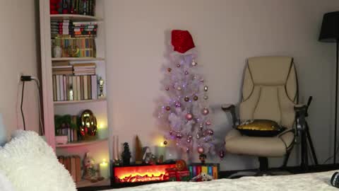 ALEKSANDRA POLYAKOVA online show from 12.02.25