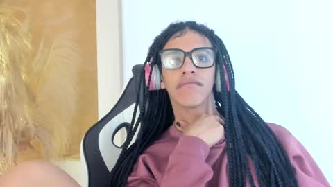 Snapshot of aprill_fox chatting on 02.27.25 aprill_fox online show from 02.27.25