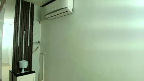 aprillross online show from 12.22.25