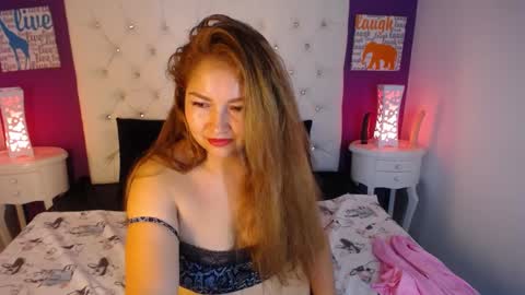 Snapshot of aprilsnow_ chatting on 12.18.24 AprilSnow online show from 12.18.24
