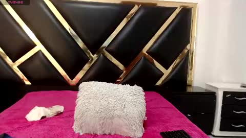 april y crystal online show from 06.24.26