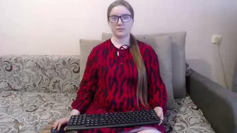 Snapshot of aquanarmin chatting on 03.12.26 Josefin online show from 03.12.26