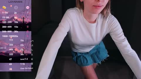 Snapshot of aquilaris chatting on 02.08.26 aquilaris online show from 02.08.26