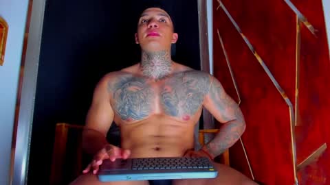 Snapshot of aquiles_elpapi chatting on 05.22.26 AquilesElpapi online show from 05.22.26