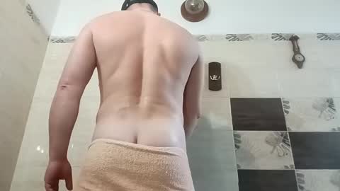 aquinn2000 online show from 02.26.25