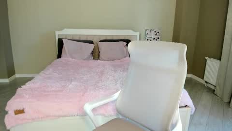 Snapshot of ar_ya18 chatting on 10.19.25 Lina online show from 10.19.25