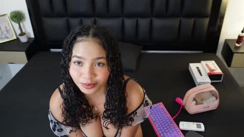   online show from 12.04.24