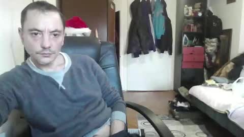 Snapshot of aragorn1986 chatting on 03.16.26 aragorn1986 online show from 03.16.26