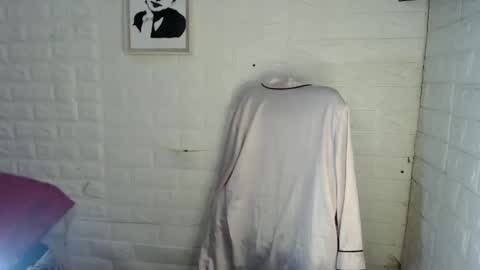 Snapshot of arahislovets chatting on 01.31.25 arah online show from 01.31.25