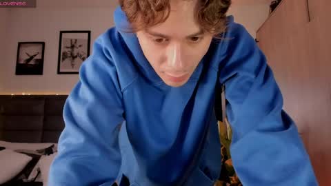 Archie online show from 04.24.26