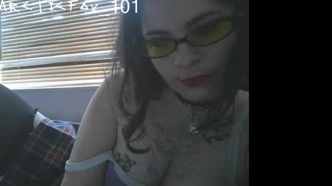Snapshot of arcticfox_101 chatting on 03.29.26 Daisy online show from 03.29.26